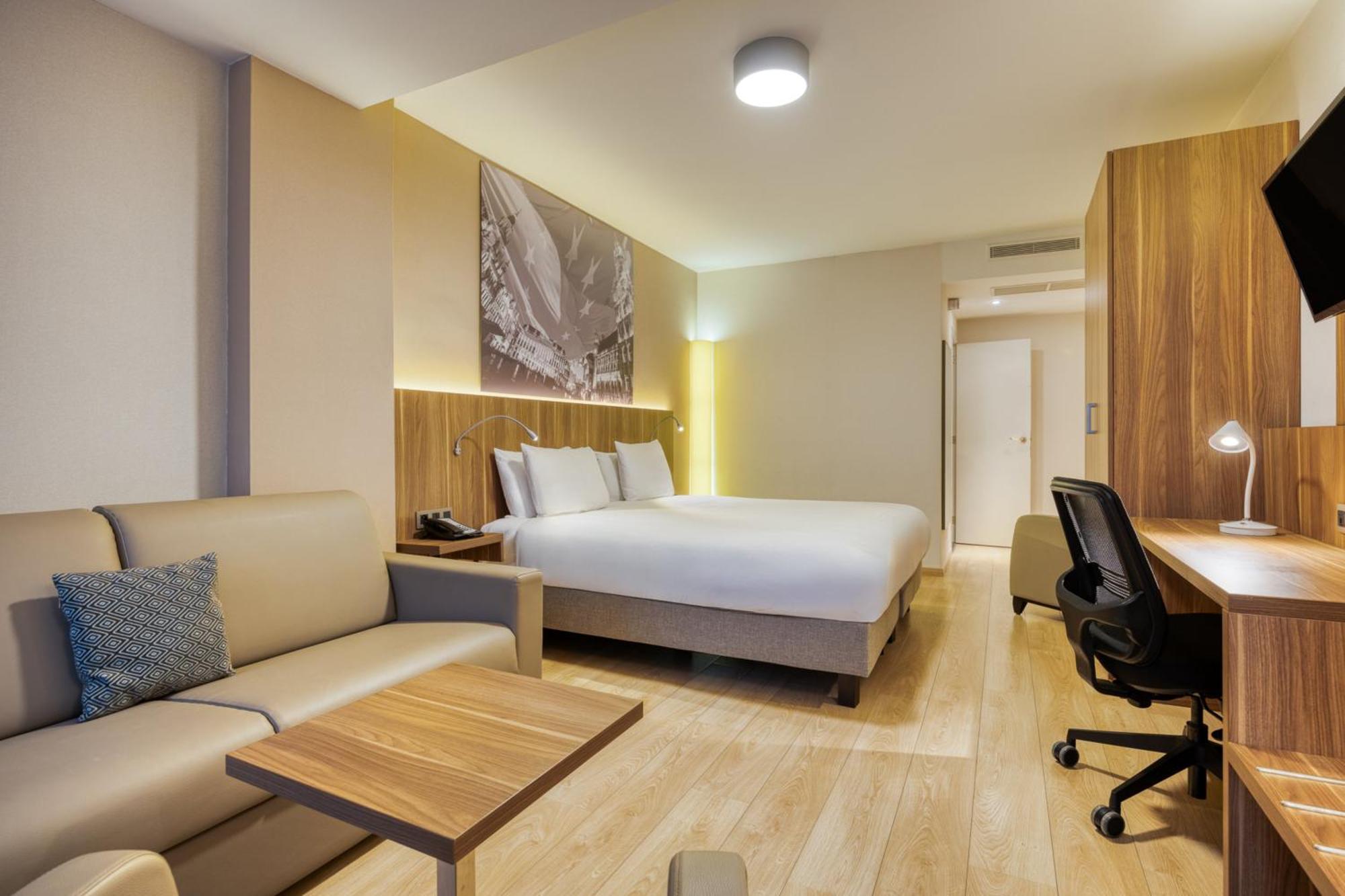 Schuman By Ihg Hotel 4*